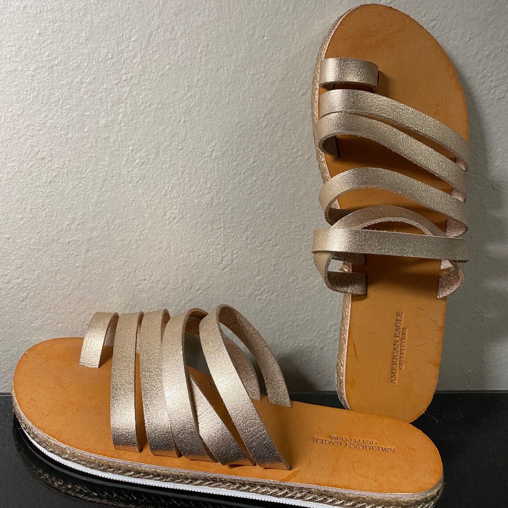 American Eagle Sandals